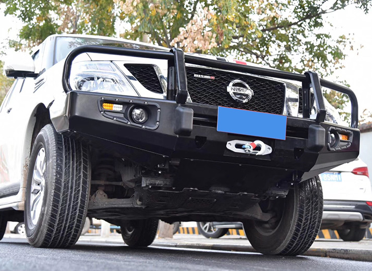 Nissan Patrol Y62 Triple-loop Bullbar