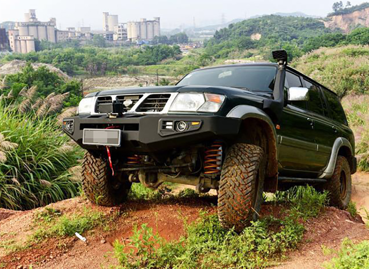 98-04 Nissan Patrol Y61 Bullbar without Loop